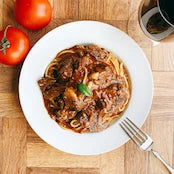 【冷凍】国産牛肉の赤ワイン煮込み　ミートソース aAttA・Gratissimo