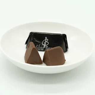 シルヴィオ・ベッソーネ ジャンドゥイオット チョコレート Silvio Bessone Gianduiotto